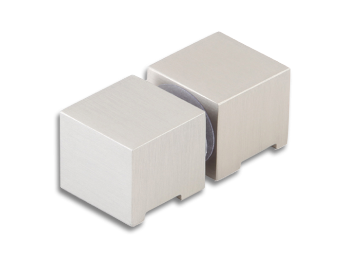 Quadrat 75.017 Chrom lesk
